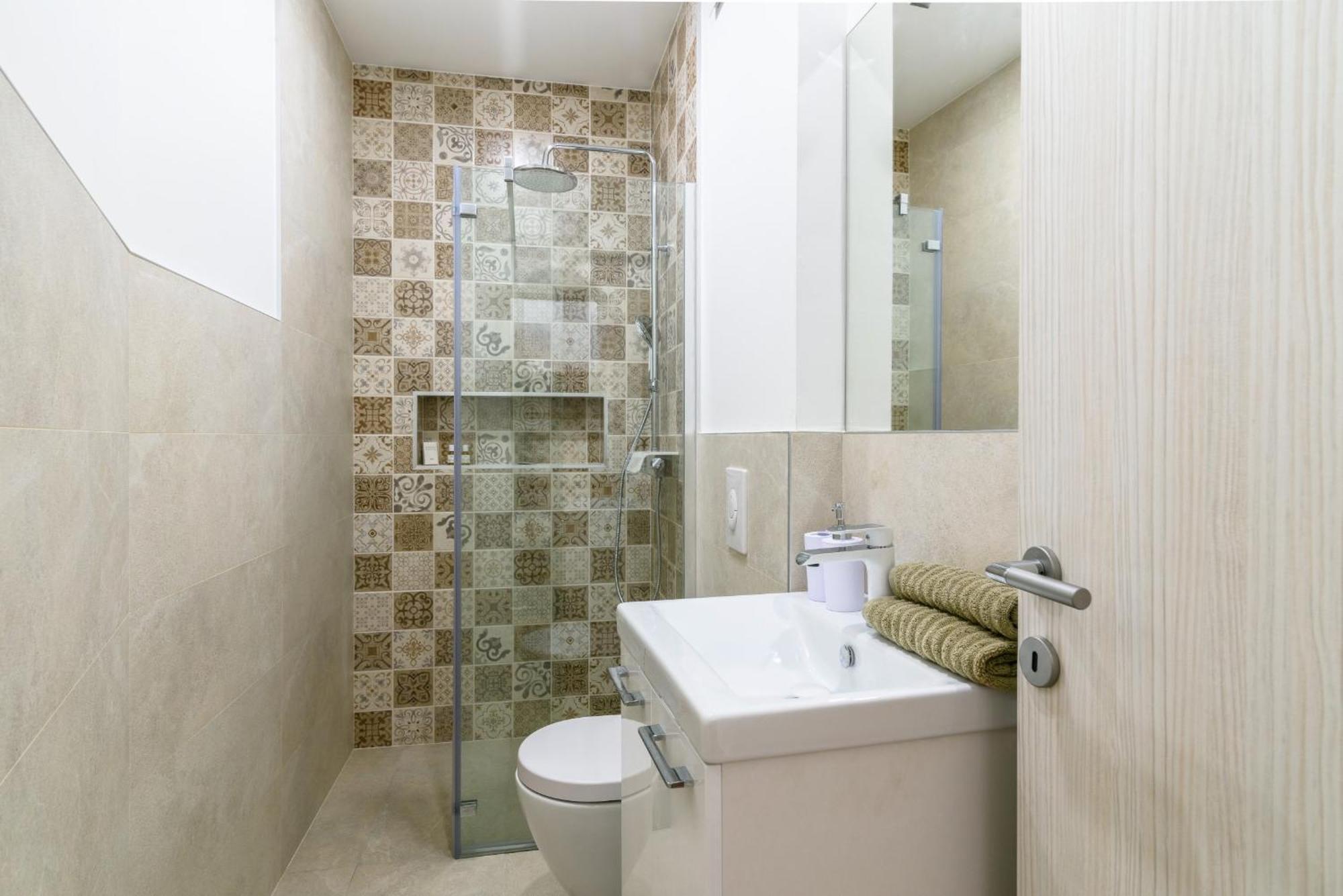 Deluxe Apartment Dobrila Kastela Bagian luar foto